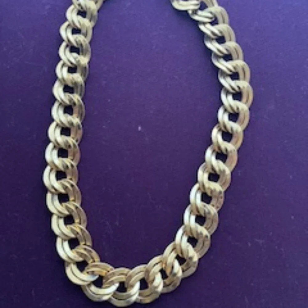 Vintage Monet gold-tone double curb link chain necklace. - Picture 2 of 3